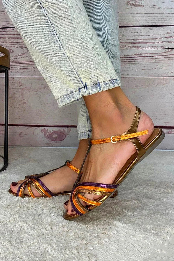 Snez | Effortless Summer Sandals