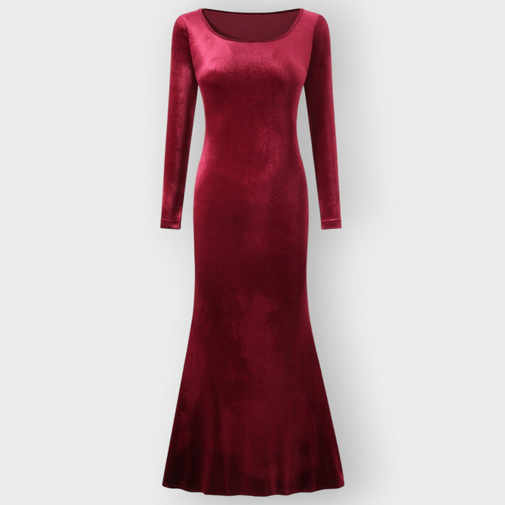 Kryenna | Luxe Evening Silhouette Velvet Gown