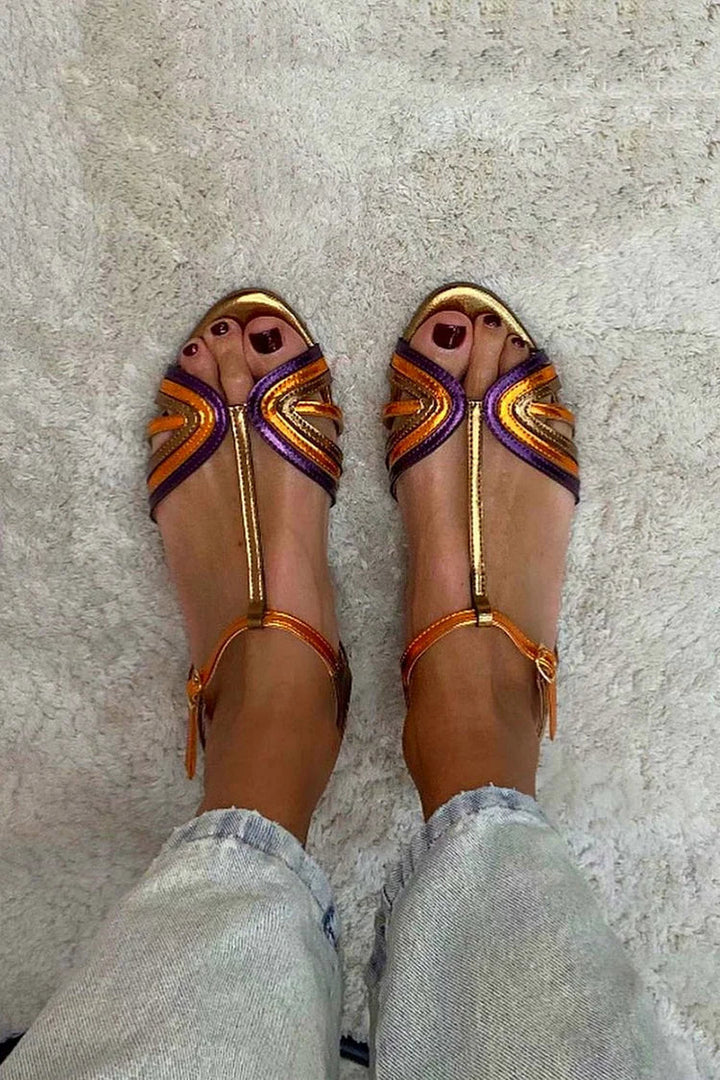 Snez | Effortless Summer Sandals