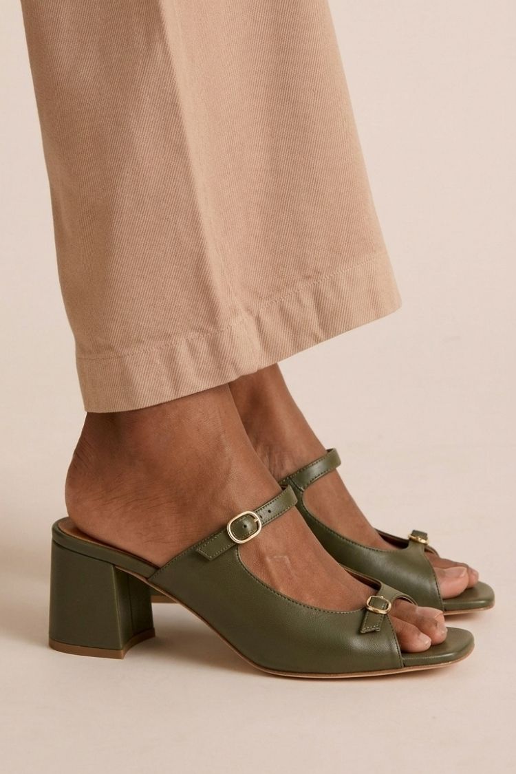 Tarnia | Effortless Gold Summer Sandals