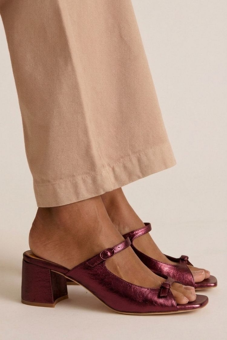 Tarnia | Effortless Gold Summer Sandals