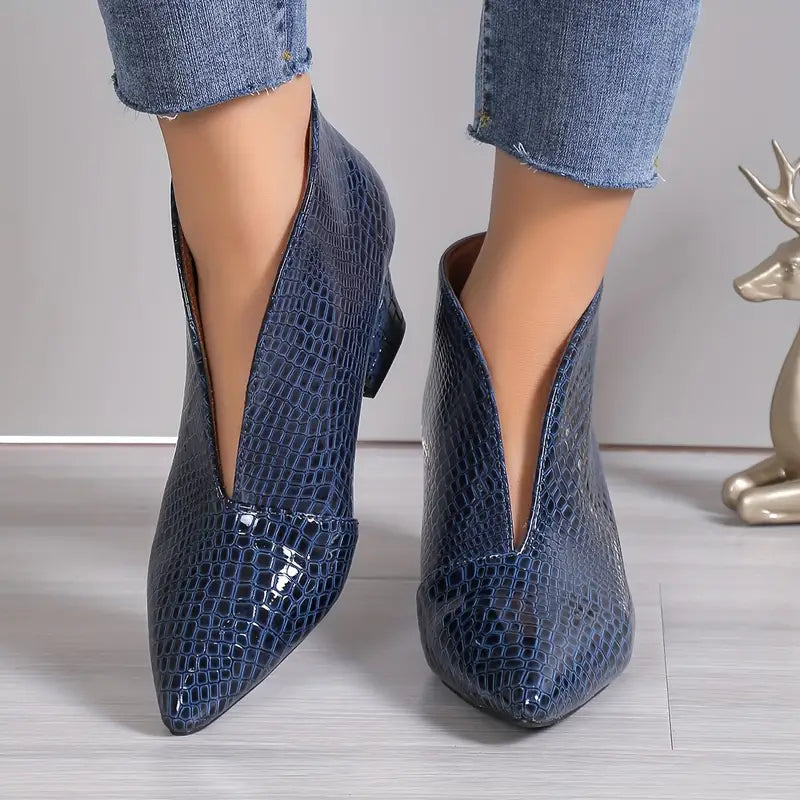 Luz | Women's Textured Ankle Boots with Curved Cut and Mid Block Heel