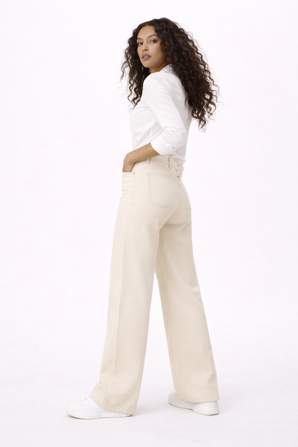 Liora | Straight Leg Jeans