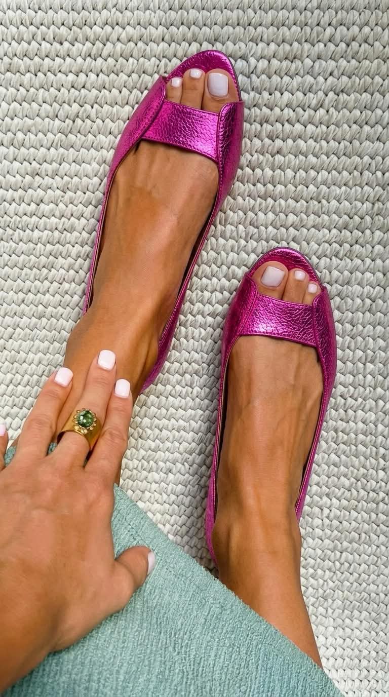 Robbo | Effortless Gold Summer Sandals