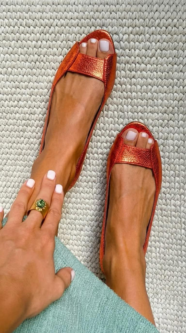 Robbo | Effortless Gold Summer Sandals