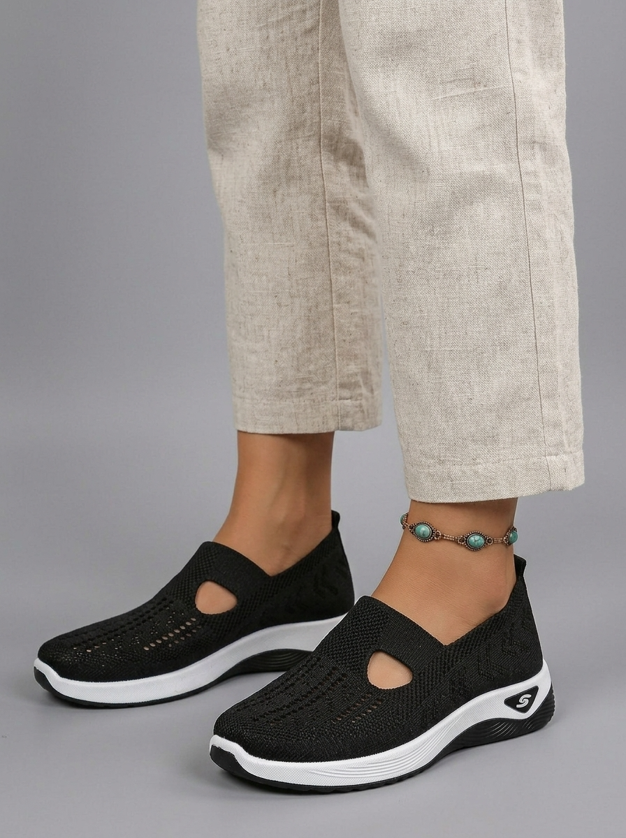 Roxie | Supportive Black Non Slip Orthopedic Comfort Sandals