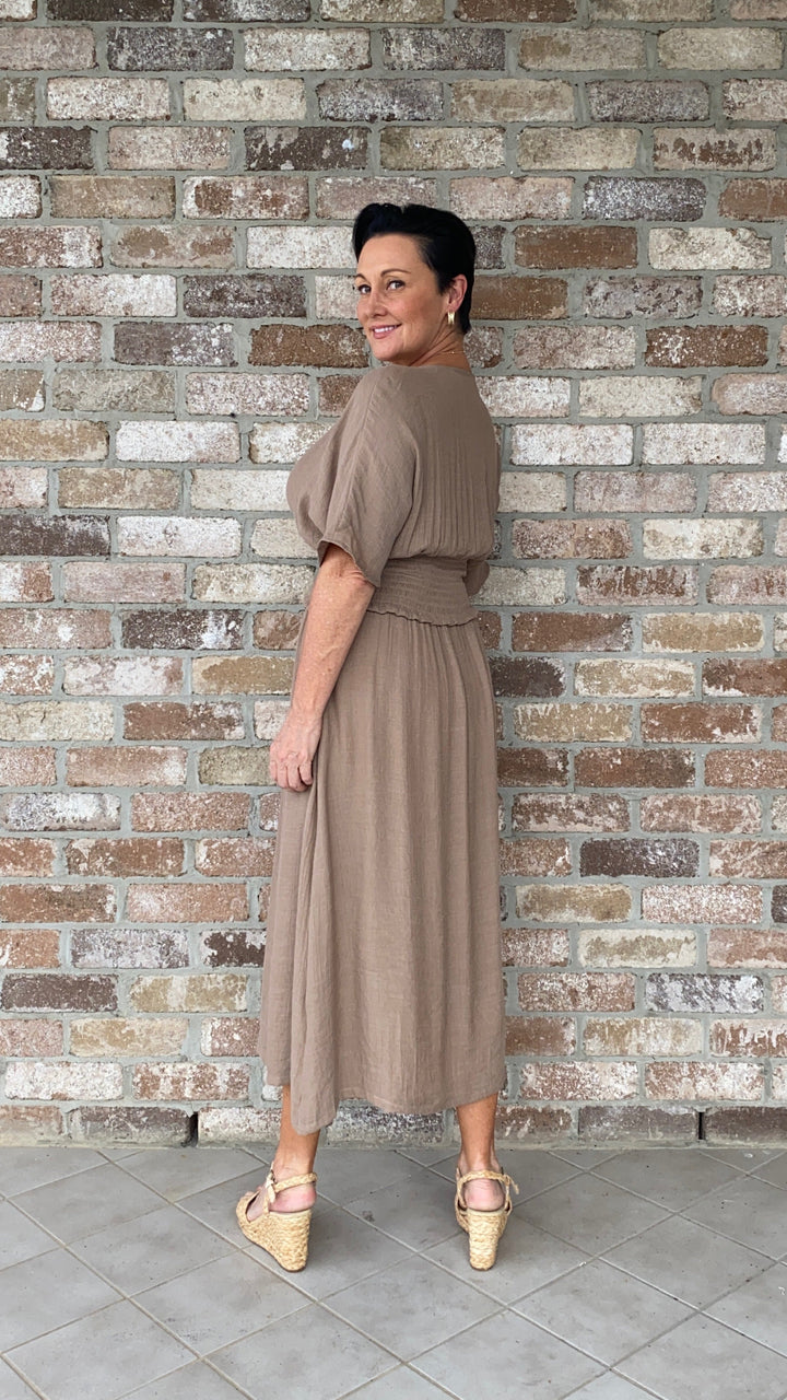 Penelope | Flowy Midi Dress