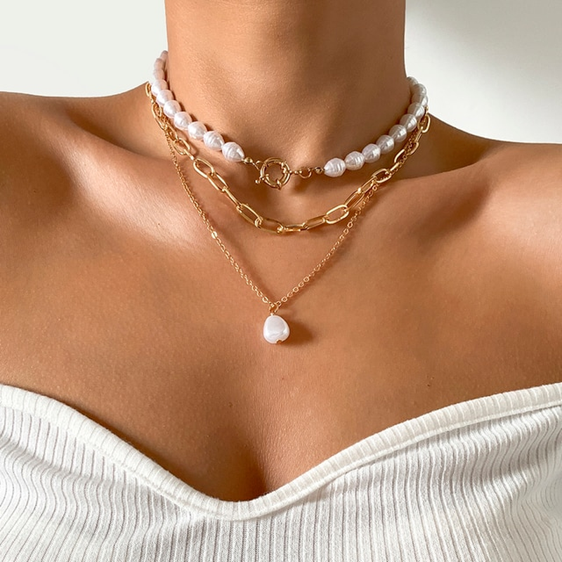 Zinn | Vintage Pearl Necklace in Multi-Layer Design